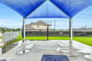 305 Bordeaux Ct, Alvin, TX 77511 - Photo 29