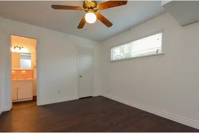 8810 Ilona Lane #4, Houston, TX 77025 - Photo 19