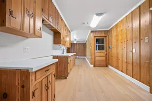 6307 Pineshade Ln, Houston, TX 77008 - Photo 11