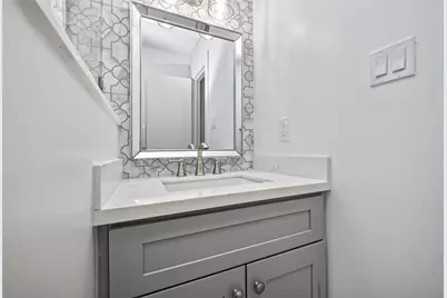 6307 Pineshade Lane, Houston, TX 77008 - Photo 17