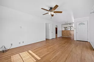6307 Pineshade Ln, Houston, TX 77008 - Photo 5