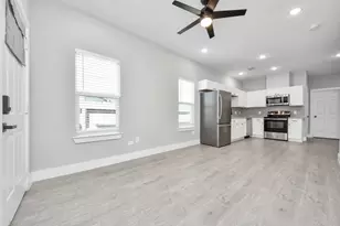9739 Cargill St, Houston, TX 77029 - Photo 7