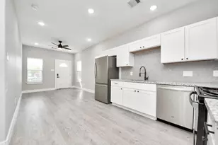 9739 Cargill St, Houston, TX 77029 - Photo 13