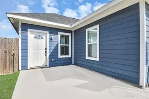 9739 Cargill St, Houston, TX 77029 - Photo 1