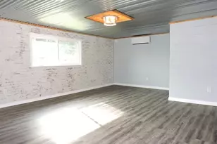 2227 10th St, Port Neches, TX 77651 - Photo 7