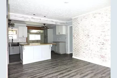 2227 10th Street, Port Neches, TX 77651 - Photo 3