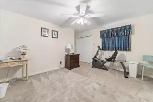 403 Blue Willow Dr, Houston, TX 77042 - Photo 13