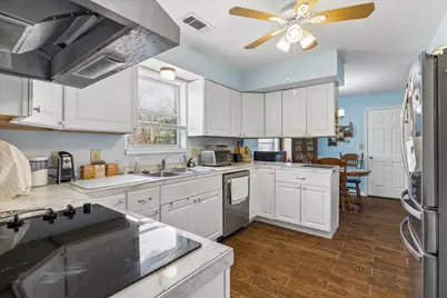 403 Blue Willow Drive, Houston, TX 77042 - Photo 5