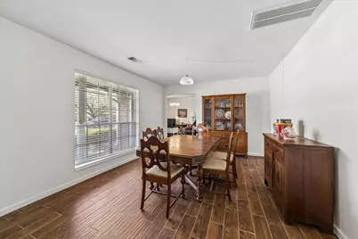 403 Blue Willow Drive, Houston, TX 77042 - Photo 3