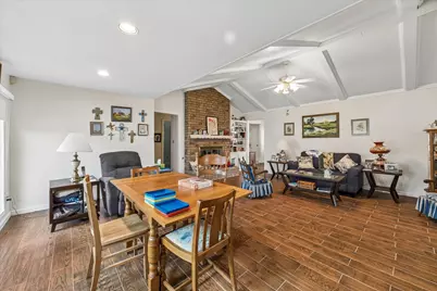 403 Blue Willow Drive, Houston, TX 77042 - Photo 11