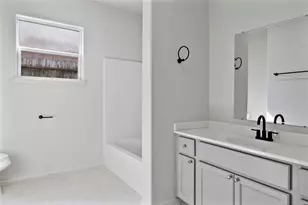 4415 Castor St, Houston, TX 77022 - Photo 15