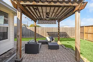 820 Kern St, Houston, TX 77009 - Photo 21