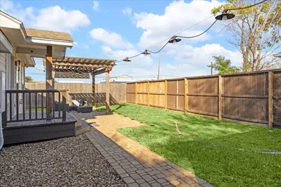 820 Kern Street, Houston, TX 77009 - Photo 23