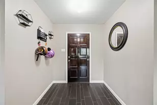 2118 Aberdeen Dr, League City, TX 77573 - Photo 3