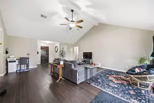 2118 Aberdeen Dr, League City, TX 77573 - Photo 5