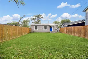 4502 Hain St, Houston, TX 77009 - Photo 11