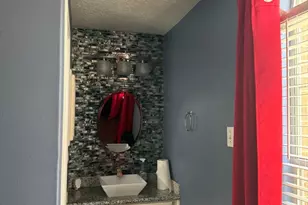 1722 Evergreen Ln, Pasadena, TX 77586 - Photo 13