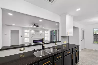 15807 Sonoma Park Drive, Houston, TX 77049 - Photo 21