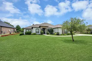 11726 W Grand Pond Dr, Montgomery, TX 77356 - Photo 5