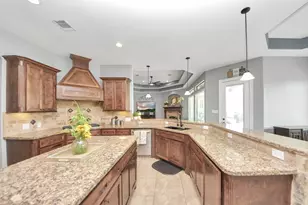 11726 W Grand Pond Dr, Montgomery, TX 77356 - Photo 17