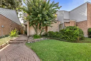 1907 Trixie Ln, Houston, TX 77042 - Photo 25