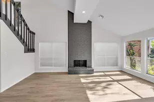 1907 Trixie Ln, Houston, TX 77042 - Photo 5