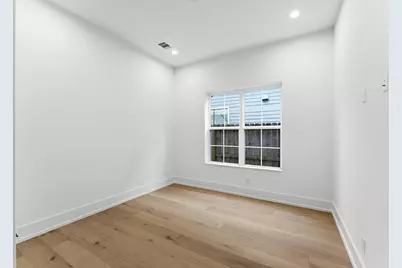815 Lawrence Street, Houston, TX 77007 - Photo 13