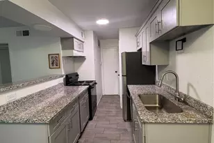 2750 Holly Hall, Houston, TX 77054 - Photo 7