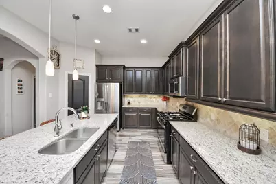 409 Billingsgate Chase, Conroe, TX 77304 - Photo 7