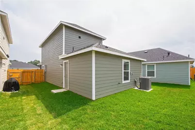 16722 N Marie Village Drive, Conroe, TX 77306 - Photo 21
