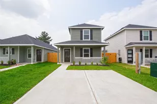 16722 N Marie Vlg Dr, Conroe, TX 77306 - Photo 3