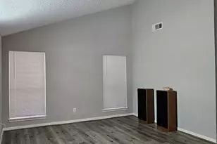 7887 Kendalia Dr, Houston, TX 77036 - Photo 3