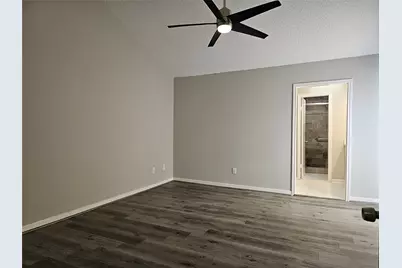 7887 Kendalia Drive, Houston, TX 77036 - Photo 11