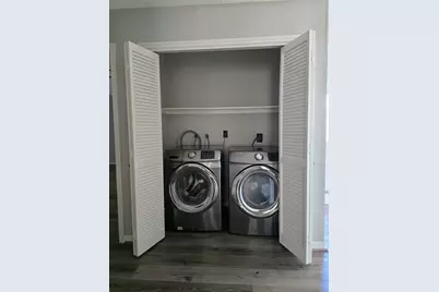 7887 Kendalia Drive, Houston, TX 77036 - Photo 9