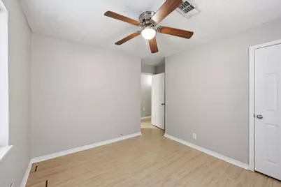 1611 Avenue C, Nederland, TX 77627 - Photo 9