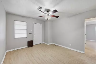 1611 Avenue C, Nederland, TX 77627 - Photo 3