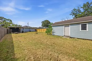 1611 Ave C, Nederland, TX 77627 - Photo 11