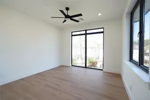 4708 Laurel St, Bellaire, TX 77401 - Photo 29