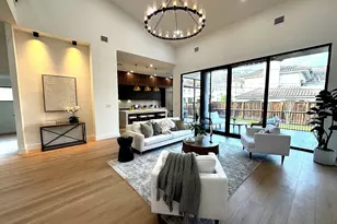 4708 Laurel St, Bellaire, TX 77401 - Photo 3