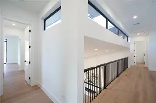 4708 Laurel St, Bellaire, TX 77401 - Photo 35