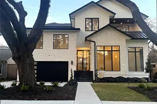 4708 Laurel St, Bellaire, TX 77401 - Photo 1