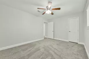 22 Cozumel Cir, Galveston, TX 77554 - Photo 25