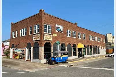 2127 Broadway Street, Galveston, TX 77550 - Photo 1