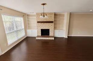 10318 Briar Forest Dr, Houston, TX 77042 - Photo 5
