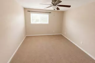 10318 Briar Forest Dr, Houston, TX 77042 - Photo 7