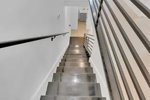 1311 E 33 St, Houston, TX 77022 - Photo 29