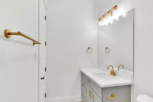 1311 E 33 St, Houston, TX 77022 - Photo 25