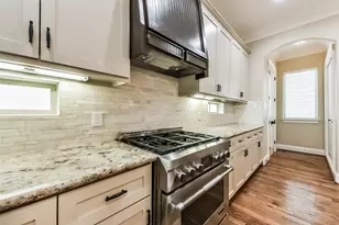 1126 W 16th St, Houston, TX 77008 - Photo 23