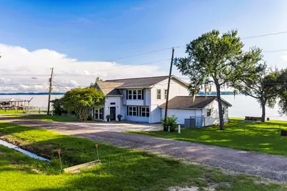250 Oak Crest Drive, Livingston, TX 77351 - Photo 1