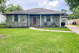 7021 Smith Dr, Hitchcock, TX 77563 - Photo 1